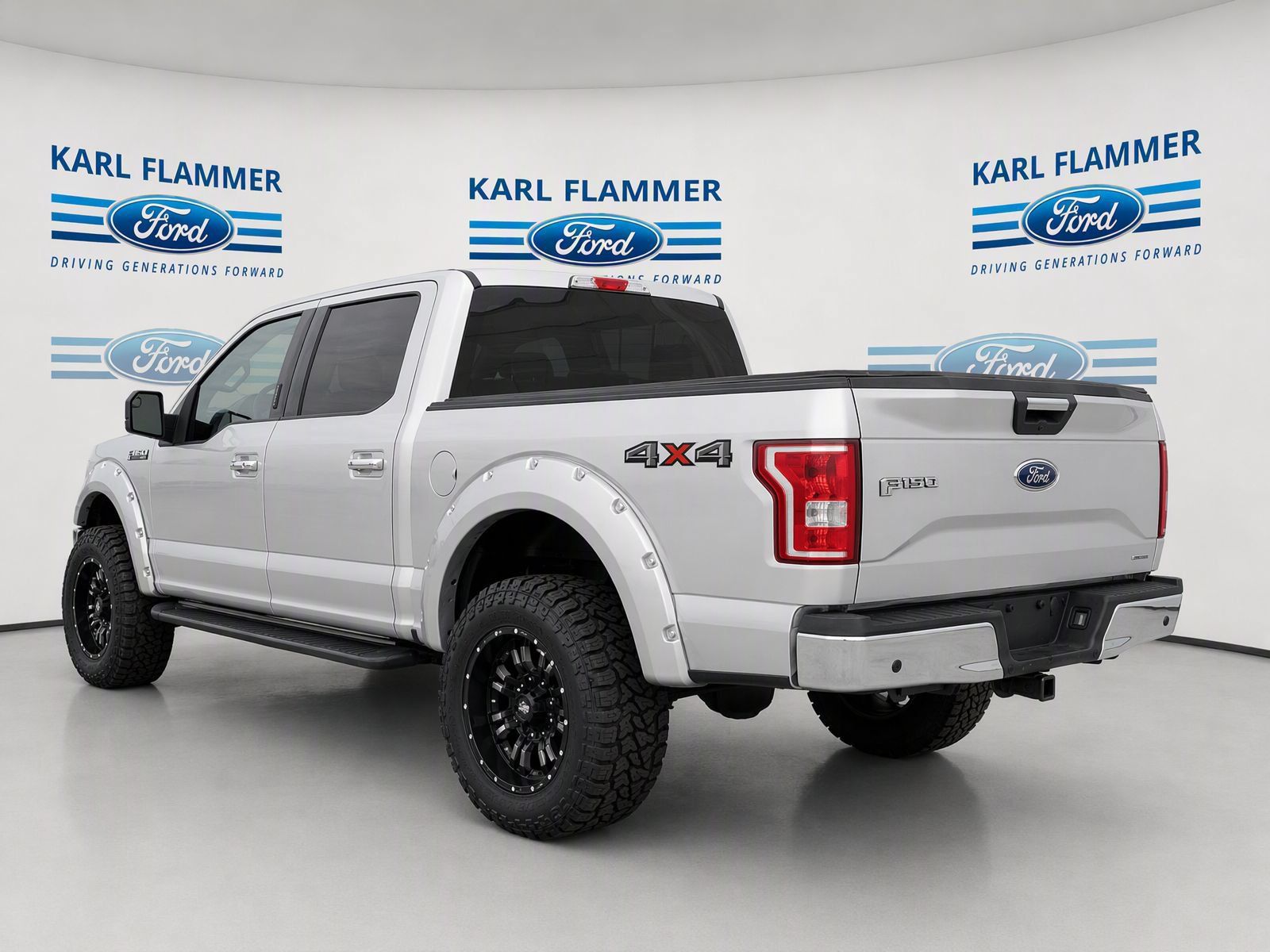 Used 2015 Ford F150 XLT w/ Equipment Group 302A Luxury AWD/4WD image 5