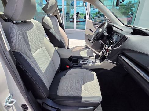 Used 2024 Subaru Forester Premium AWD/4WD image 27