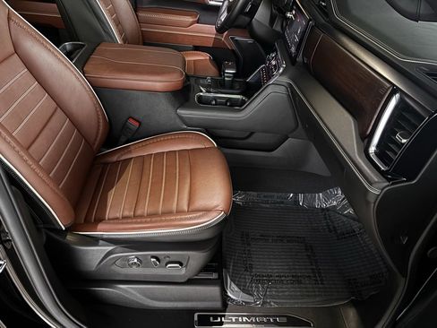 Used 2024 GMC Sierra 1500 Denali Ultimate image 37