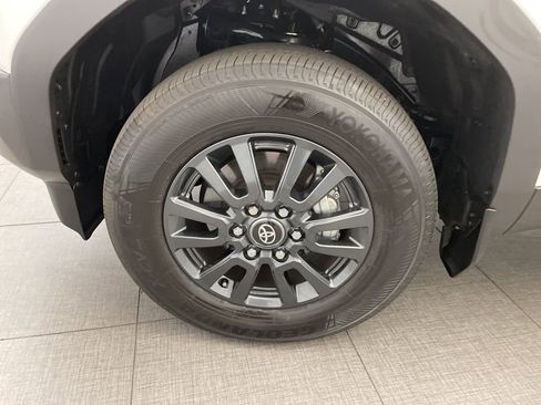 Used 2025 Toyota Land Cruiser 1958 image 12