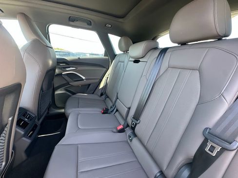 New 2025 Audi Q5 Premium Plus image 23