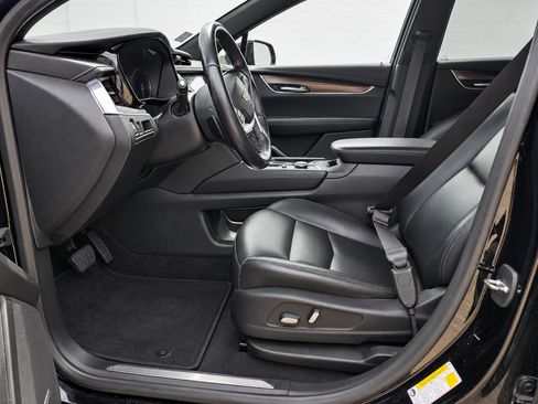 Used 2021 Cadillac XT5 Luxury FWD image 7