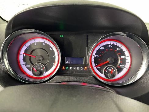 Used 2015 Dodge Grand Caravan SXT FWD image 5