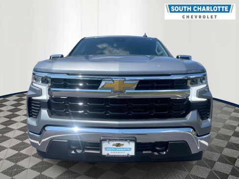 Used 2023 Chevrolet Silverado 1500 LT AWD/4WD image 2