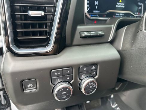 Used 2025 GMC Sierra 2500 Denali Ultimate AWD/4WD image 15