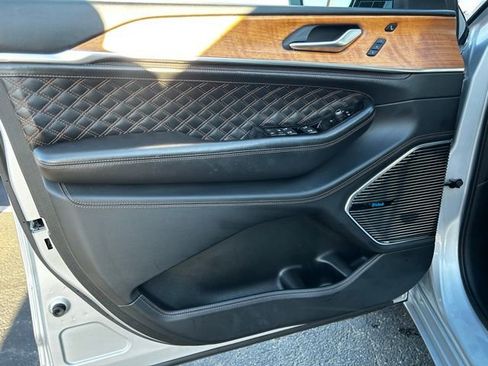 Used 2021 Jeep Grand Cherokee L Summit image 7