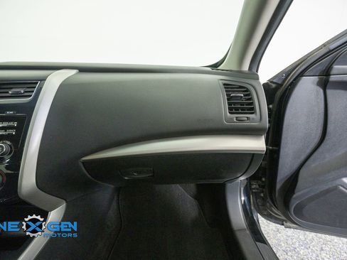 Used 2015 Nissan Altima 2.5 S w/ Power Driver Seat Package FWD image 40