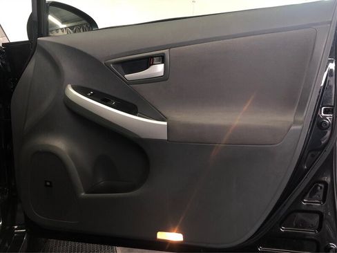 Used 2010 Toyota Prius Three image 17