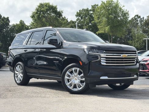 Used 2024 Chevrolet Tahoe High Country w/ Advanced Technology Package AWD/4WD image 2