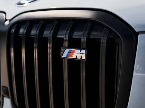 Used 2024 BMW X7 M60i w/ Executive Package AWD/4WD image 8