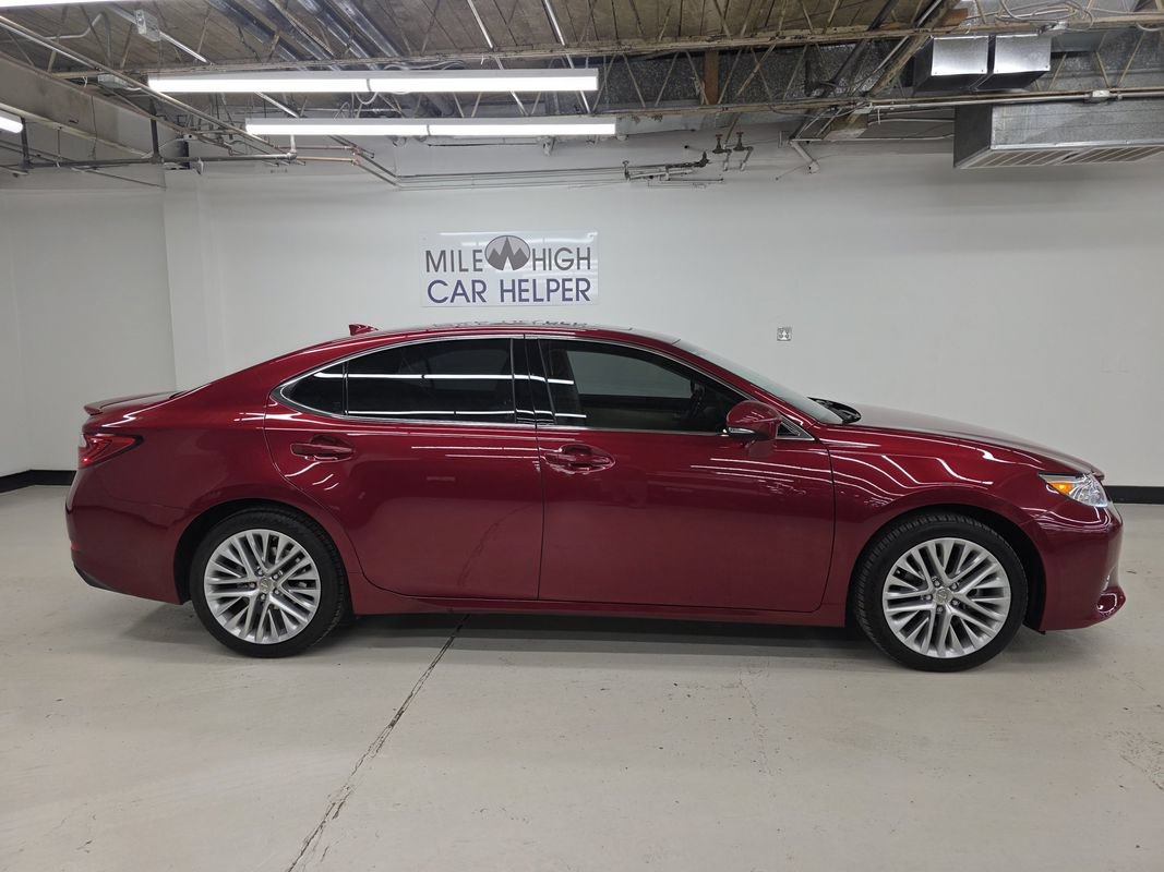 Used 2015 Lexus ES 350 w/ Luxury Package FWD image 6