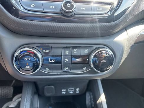 Used 2023 Chevrolet TrailBlazer LT w/ Convenience Package AWD/4WD image 19