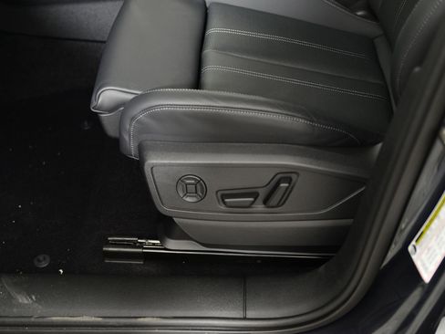 New 2025 Audi Q5 Premium Plus image 23