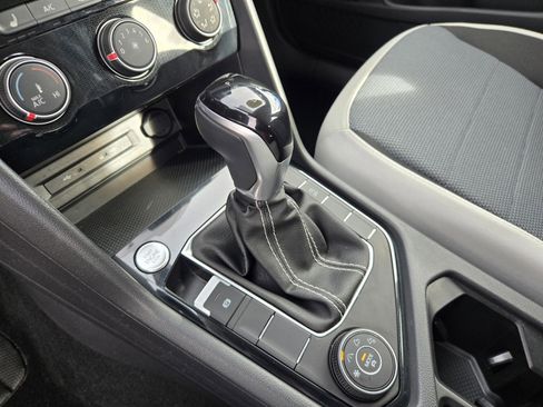 Used 2025 Volkswagen Taos S image 15