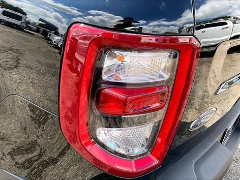 Certified 2025 Ford Bronco Sport Outer Banks w/ Outer Banks Tech Package+ AWD/4WD image 33