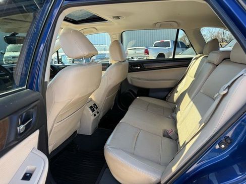 Used 2017 Subaru Outback 3.6R Limited image 9
