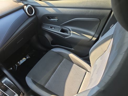 Used 2023 Nissan Versa SV w/ Trunk Package FWD image 14