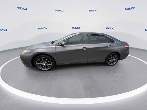 Used 2015 Toyota Camry LE FWD image 5