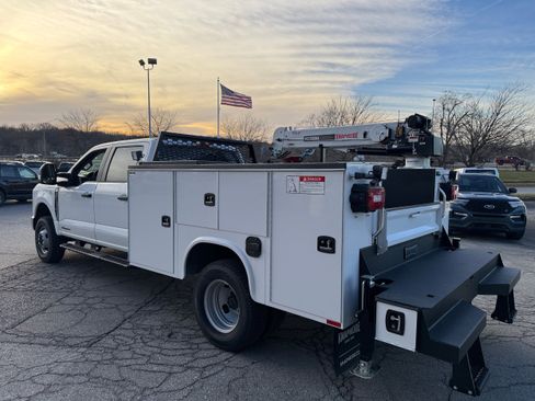 New 2025 Ford F350 XL w/ XL Chrome Package AWD/4WD image 6