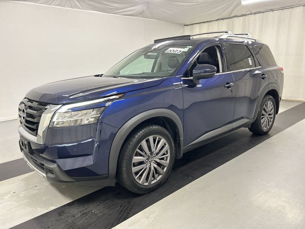 Used 2023 Nissan Pathfinder SL w/ SL Premium Package AWD/4WD image 5
