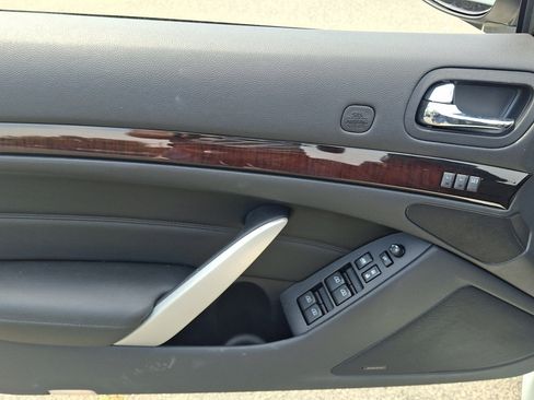 Used 2015 INFINITI Q60 Convertible w/ Premium Package RWD image 20