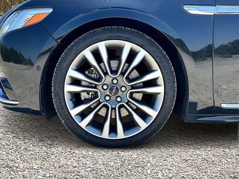 Used 2017 Lincoln Continental Reserve w/ Technology Package image 8