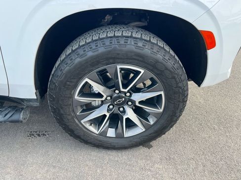 Used 2022 Chevrolet Tahoe Z71 w/ Luxury Package image 12