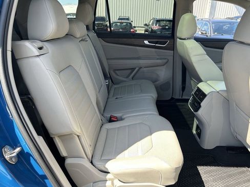 Certified 2025 Volkswagen Atlas SEL AWD/4WD image 27