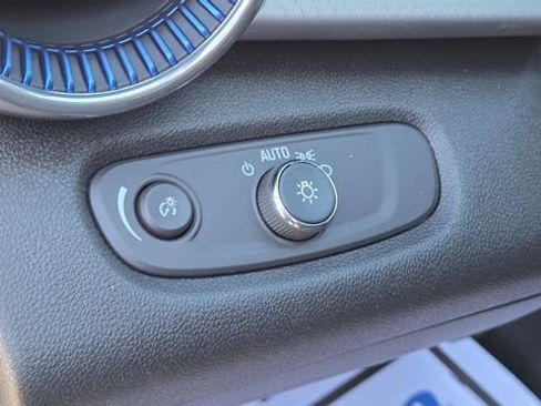 New 2026 Chevrolet Trax LT w/ Midnight Edition image 15