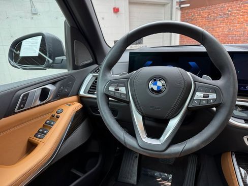 Certified 2025 BMW X5 xDrive40i w/ Climate Comfort Package image 13