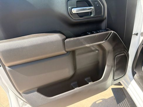 New 2026 GMC Sierra 1500 Pro AWD/4WD image 15