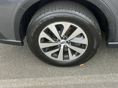 Used 2021 Subaru Outback 2.5i image 9