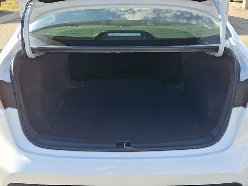 Certified 2025 Toyota Corolla LE image 28