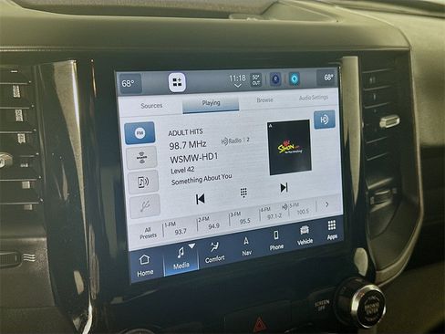 Used 2024 RAM 2500 Tradesman w/ Chrome Appearance Group image 17