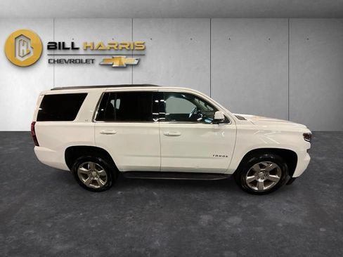 Used 2017 Chevrolet Tahoe LT w/ Luxury Package AWD/4WD image 10