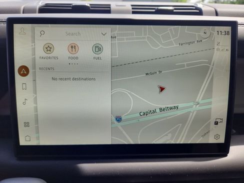 Used 2025 Land Rover Defender 130 S image 19