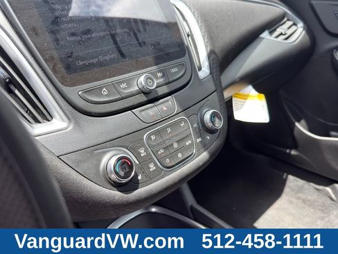 Used 2025 Chevrolet Malibu LT FWD image 19
