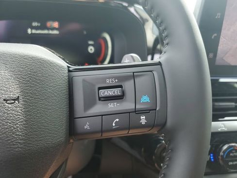 New 2026 Nissan Pathfinder Platinum AWD/4WD image 25