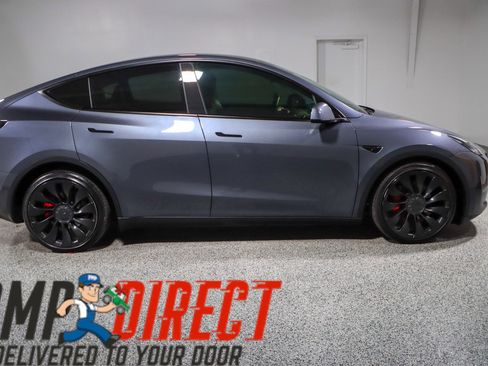Used 2022 Tesla Model Y Performance image 6