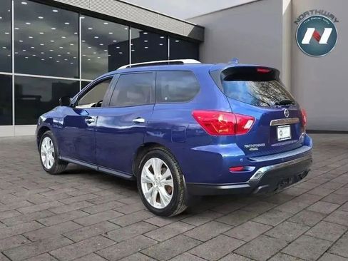 Used 2019 Nissan Pathfinder SL w/ SL Premium Package image 3