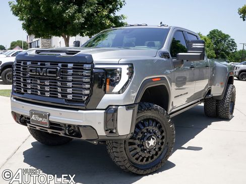 Used 2026 GMC Sierra 3500 Denali Ultimate AWD/4WD image 1