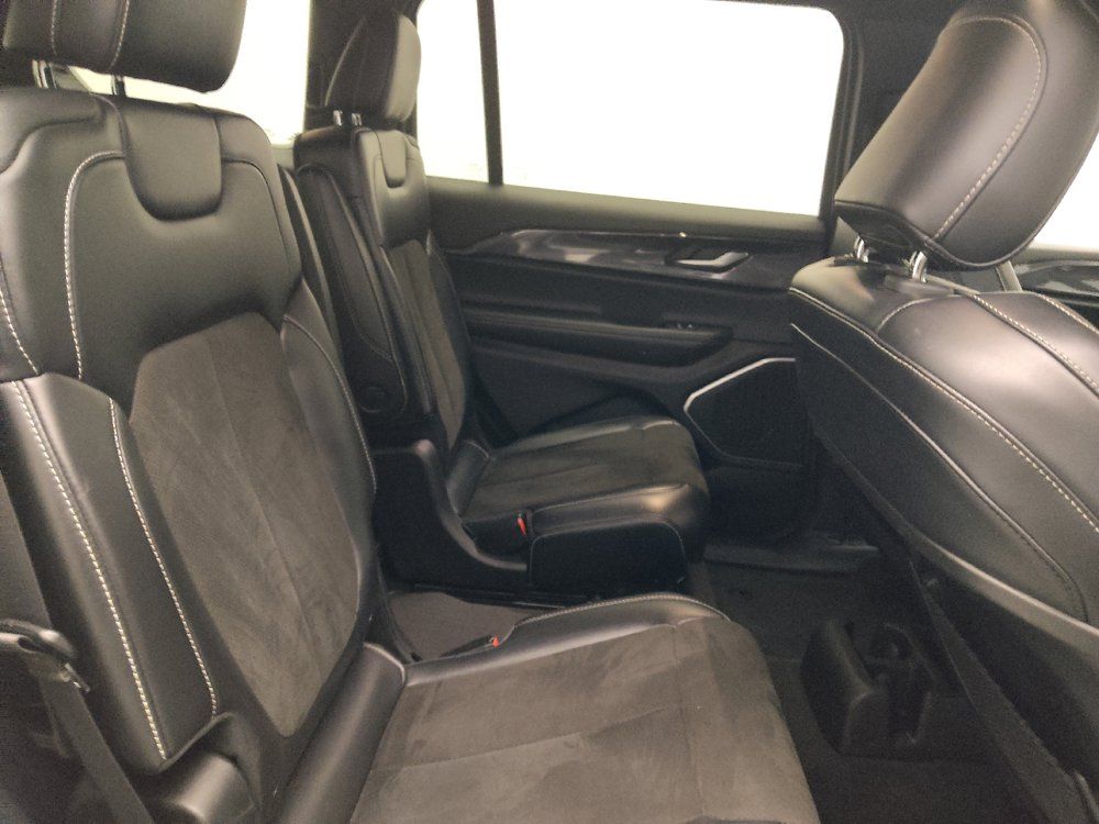 Used 2021 Jeep Grand Cherokee L Laredo AWD/4WD image 19