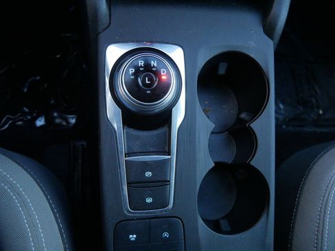 Used 2020 Ford Escape SE image 24