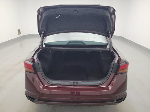 Used 2025 Nissan Altima 2.5 SV FWD image 29