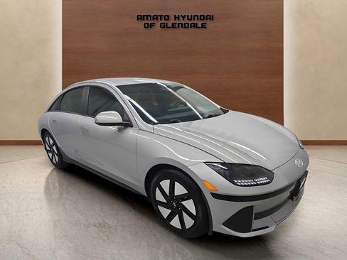 Used 2024 Hyundai Ioniq 6 SE RWD image 8