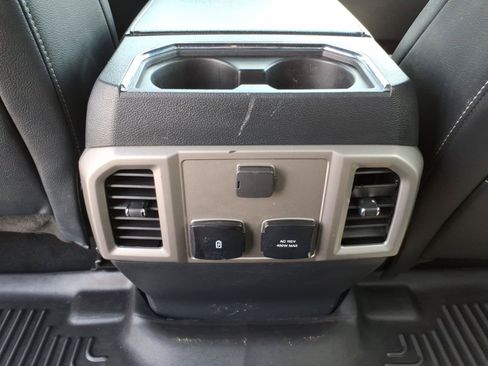 Used 2022 Ford F350 Lariat w/ Lariat Value Package AWD/4WD image 16