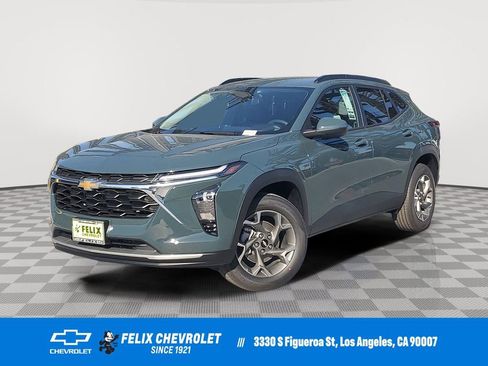 New 2026 Chevrolet Trax LT image 1