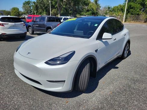 Used 2023 Tesla Model Y Long Range AWD/4WD image 14