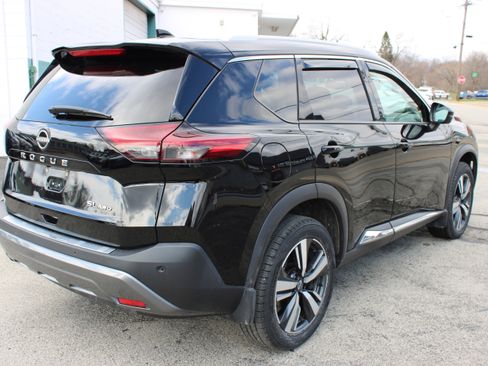 Certified 2023 Nissan Rogue SL image 7