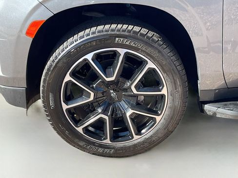 Used 2021 Chevrolet Tahoe RST AWD/4WD image 33